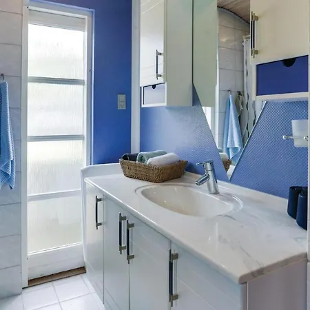Awesome In Idestrup W/ 3 Bedrooms Feriehus Bøtø By