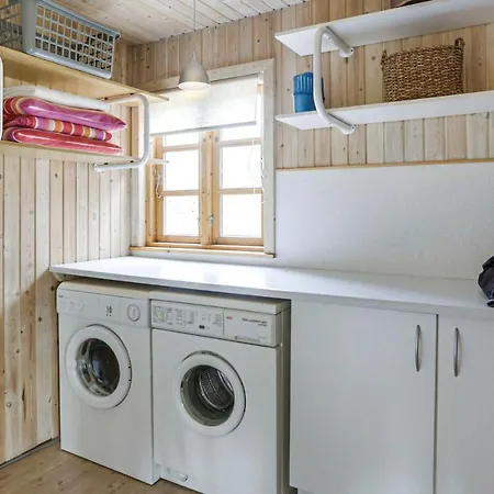 Awesome In Idestrup W/ 3 Bedrooms * Bøtø By
